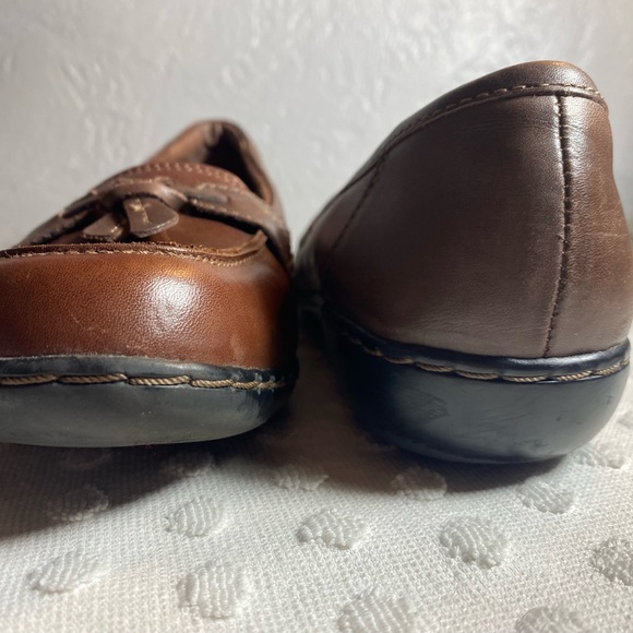 CLARKS COLLECTION Women's Brown Multi Leather Ashland Bubble Slip-On Loafers - Picture 4 of 16